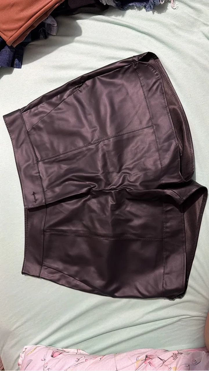 Shorts courino novo 