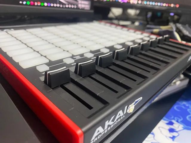 Akai Apc Mini MK2 - Foto 3