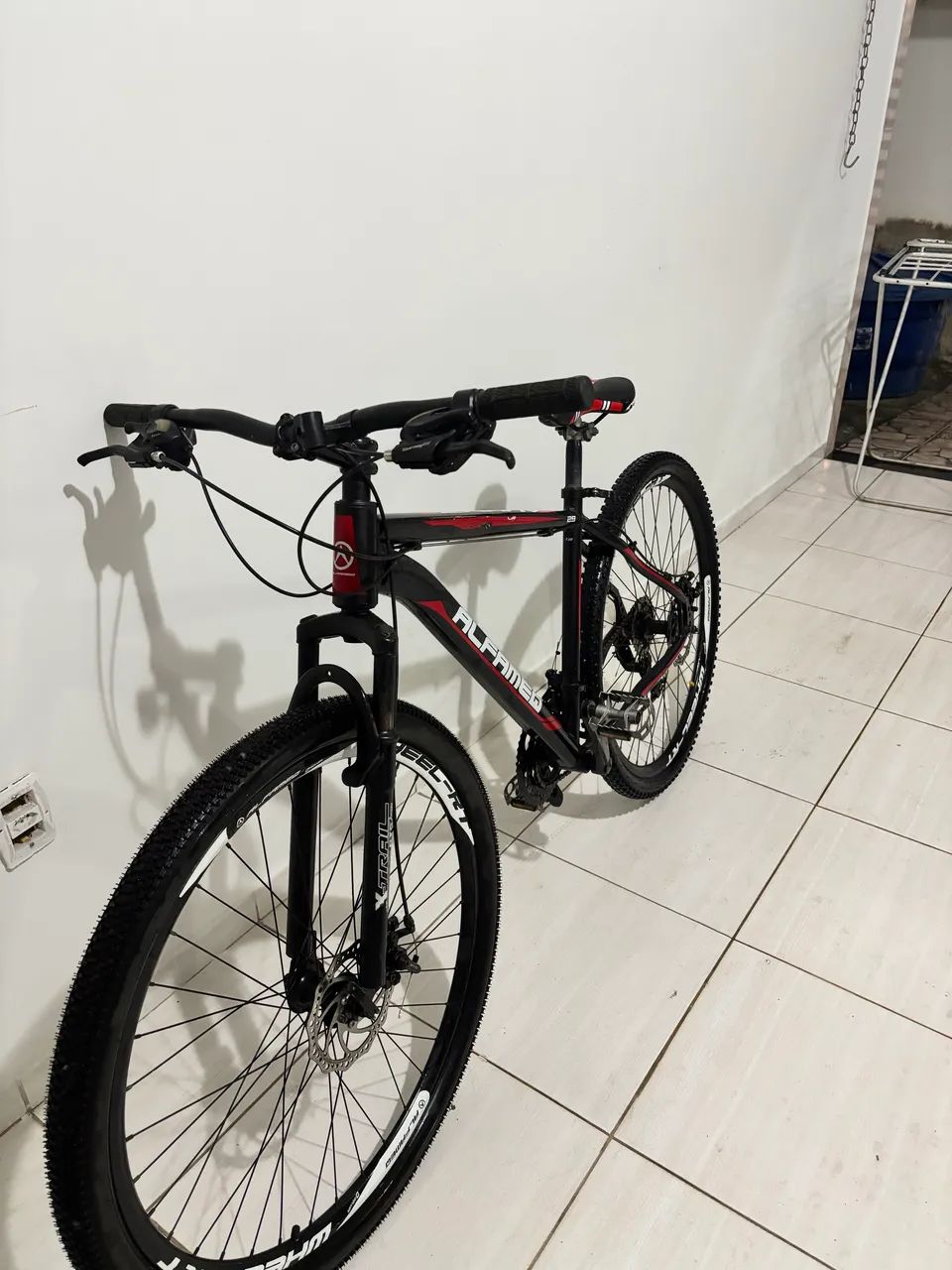 Bicicleta Alfameq + Rolo de Treino - Foto 4