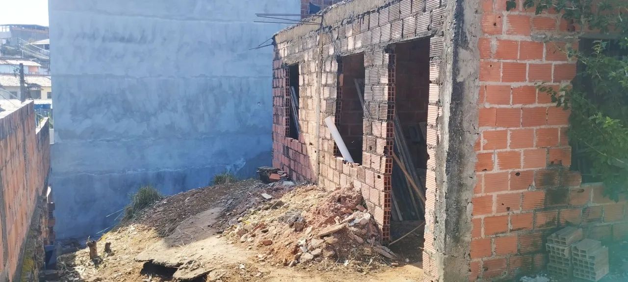 Vendo casa e Terreno  - Foto 2