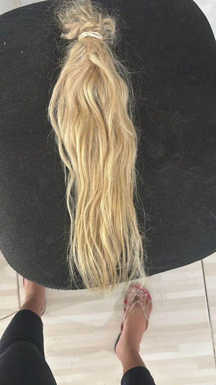 CABELO HUMANO LOIRO