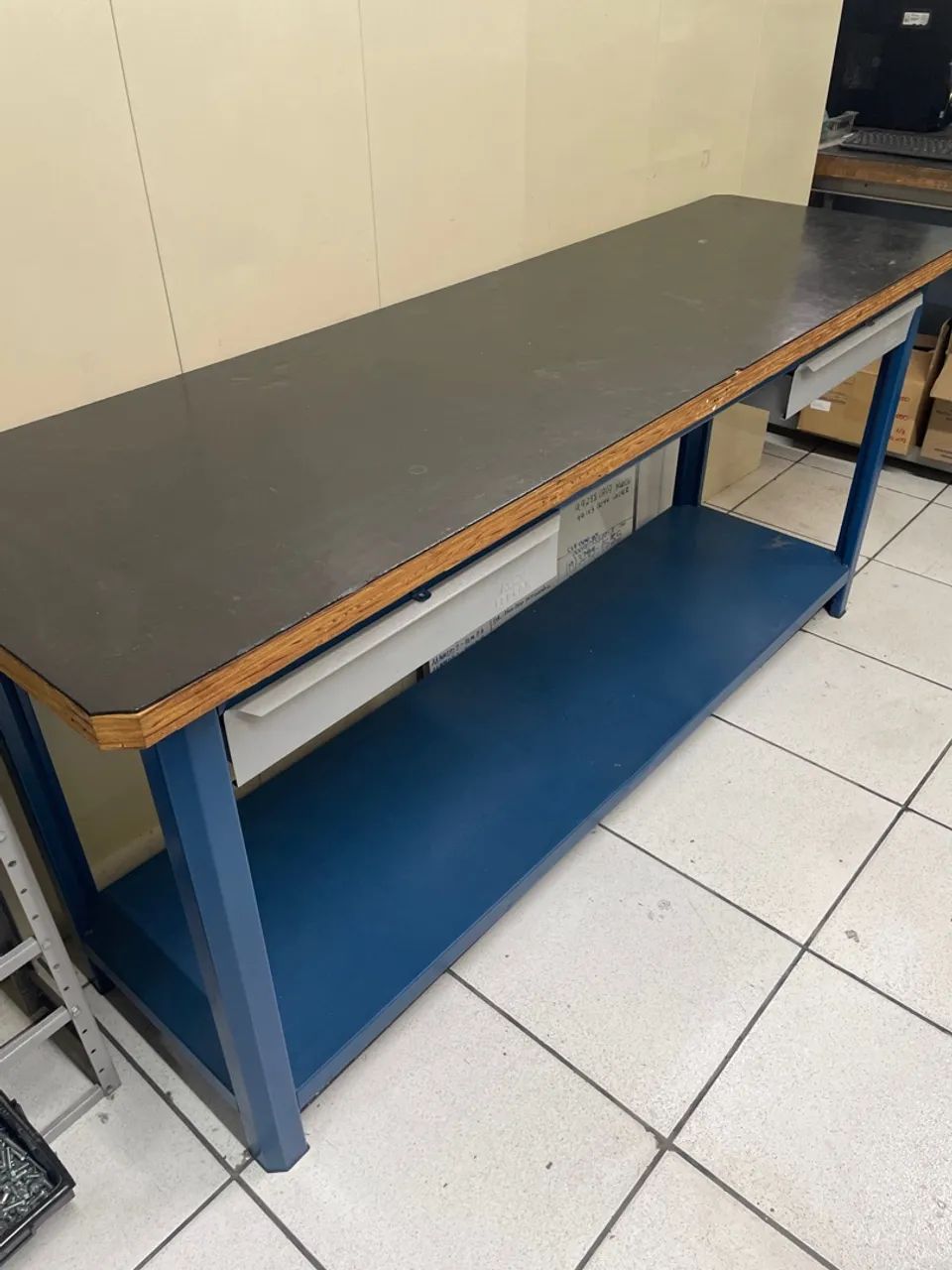 Bancada de aço reforçada com tampo em compensado naval de 40mm com 2 gavetas - 200x60x90cm