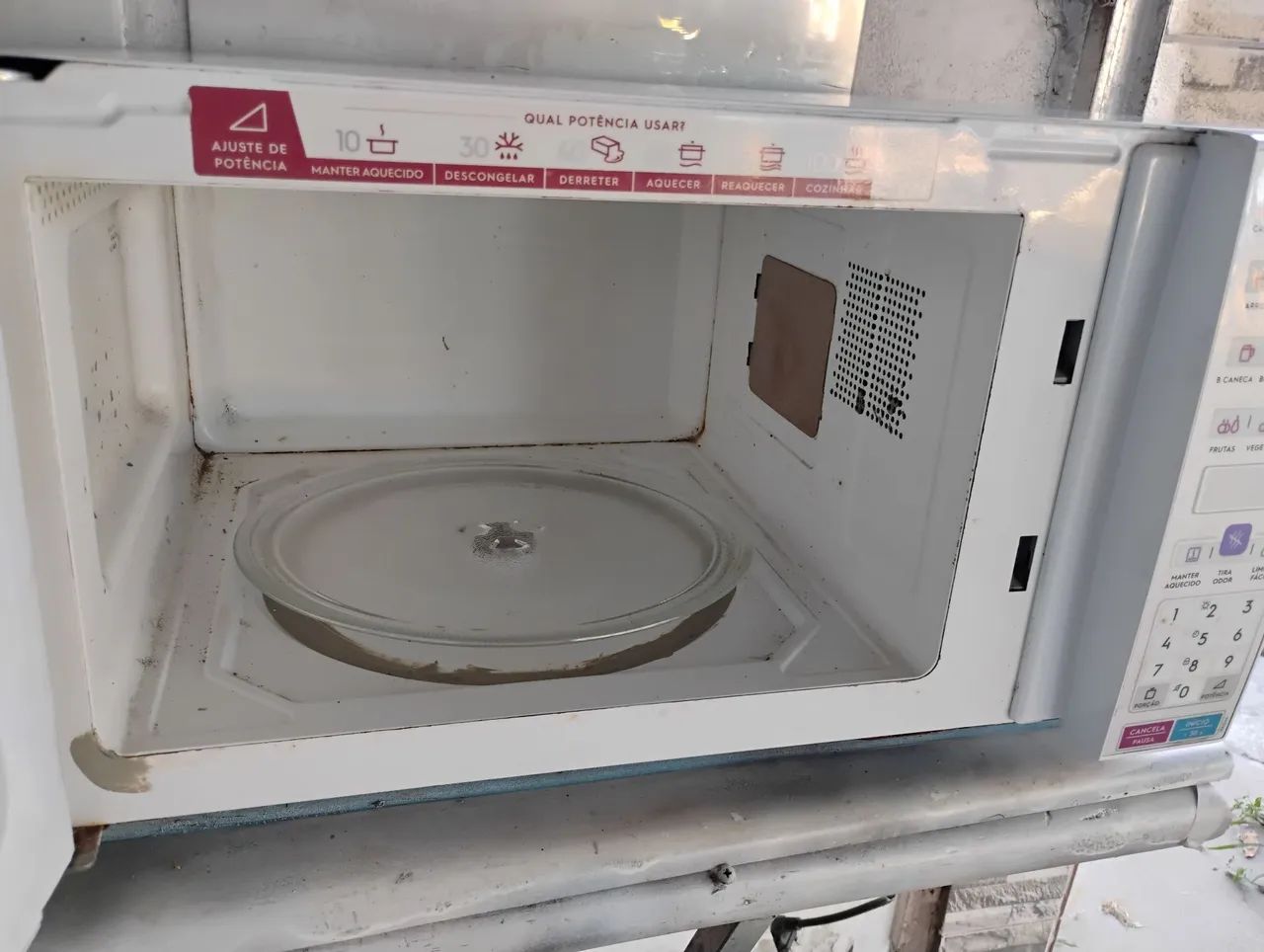 Microondas Electrolux 34 litros funcionando perfeitamente  - Foto 3