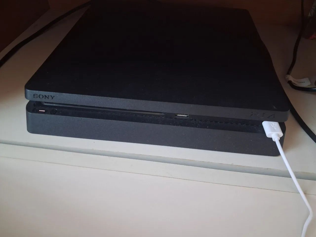 Ps4 em ótimo estado 