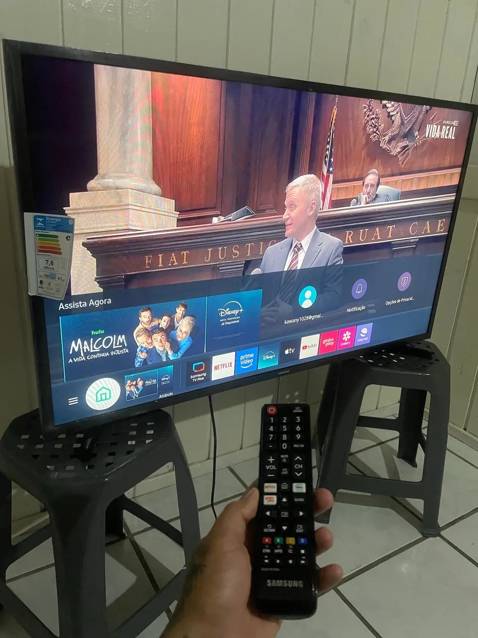 Smart Tv Full HD 43 polegadas Samsung lacrada na caixa pouco tempo usada - Foto 4