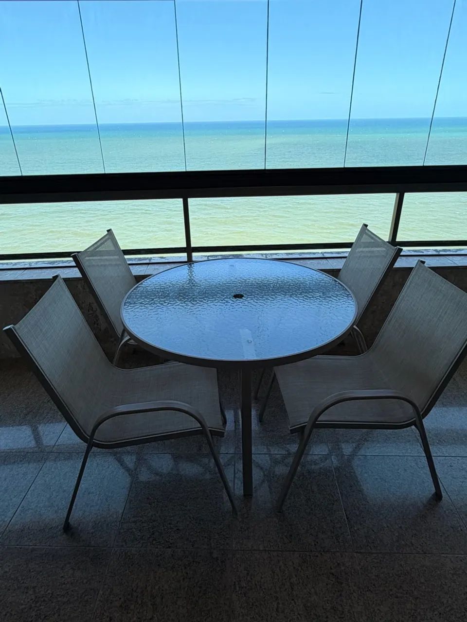 Vendo conjunto de mesa  - Foto 3