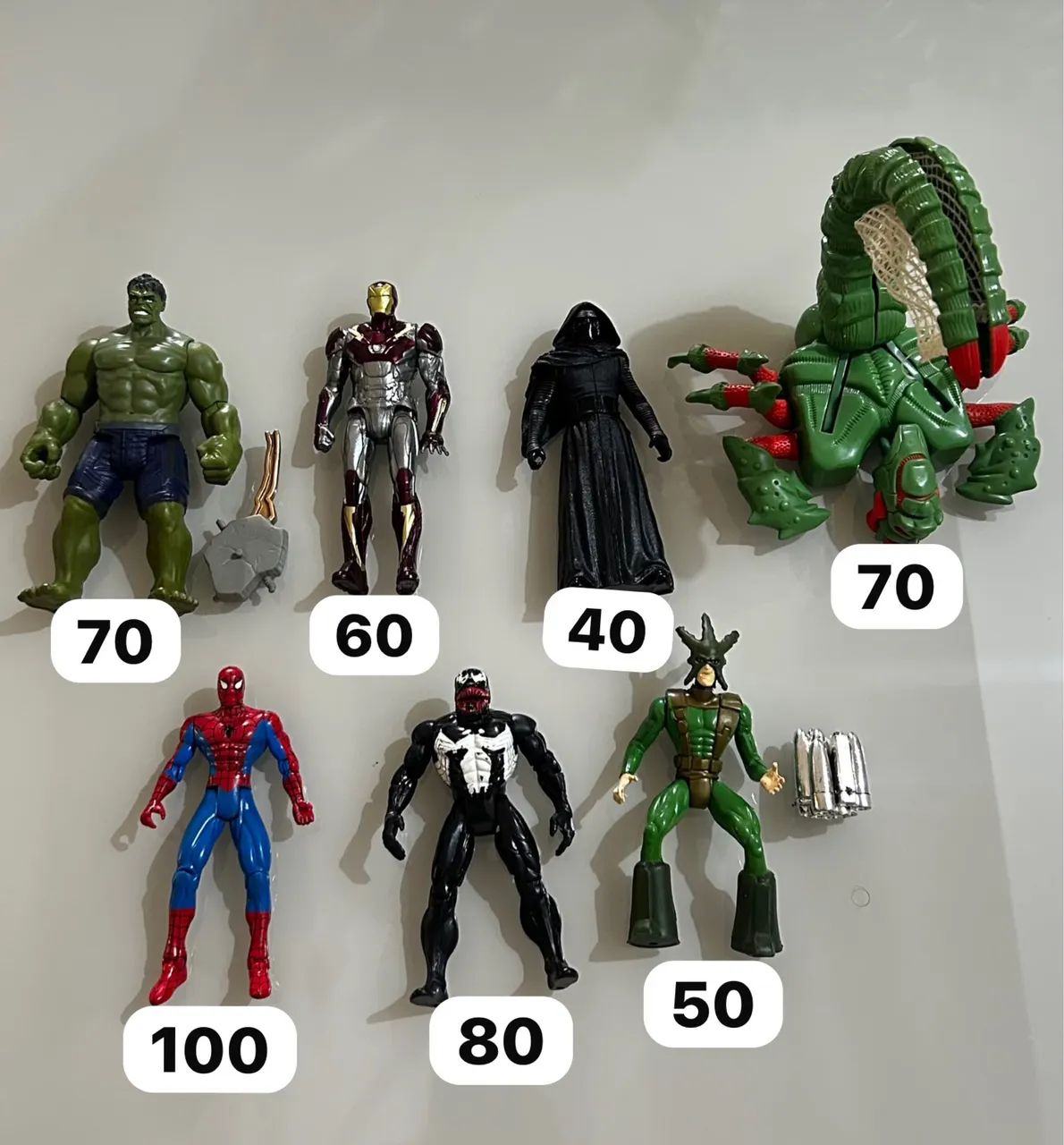 Bonecos marvel