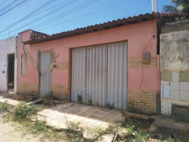 Casa 2 quartos 1 suíte localizada na ZN de Natal