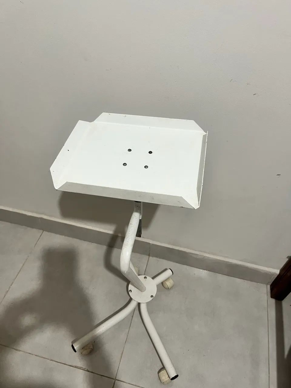 Carrinho auxiliar, esterilizadora, carrinho para ozônio  - Foto 5