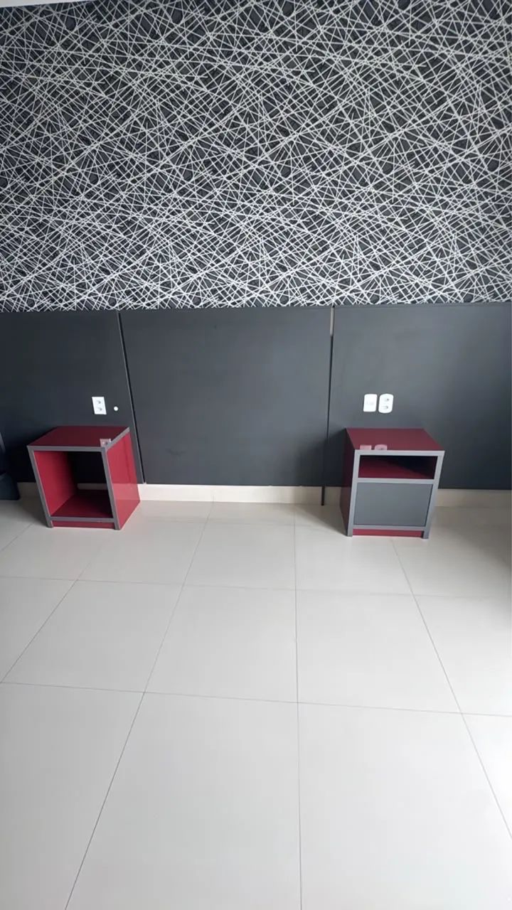 Vende-se criado-mudo 