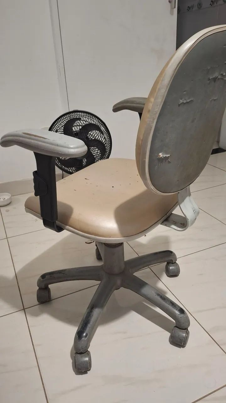 Cadeira de Escritório  - Foto 3