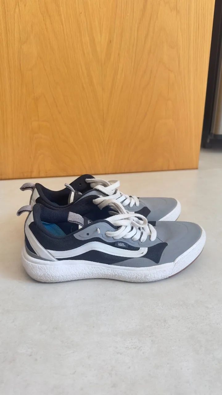 Tênis Vans UltraRange Cinza e Preto