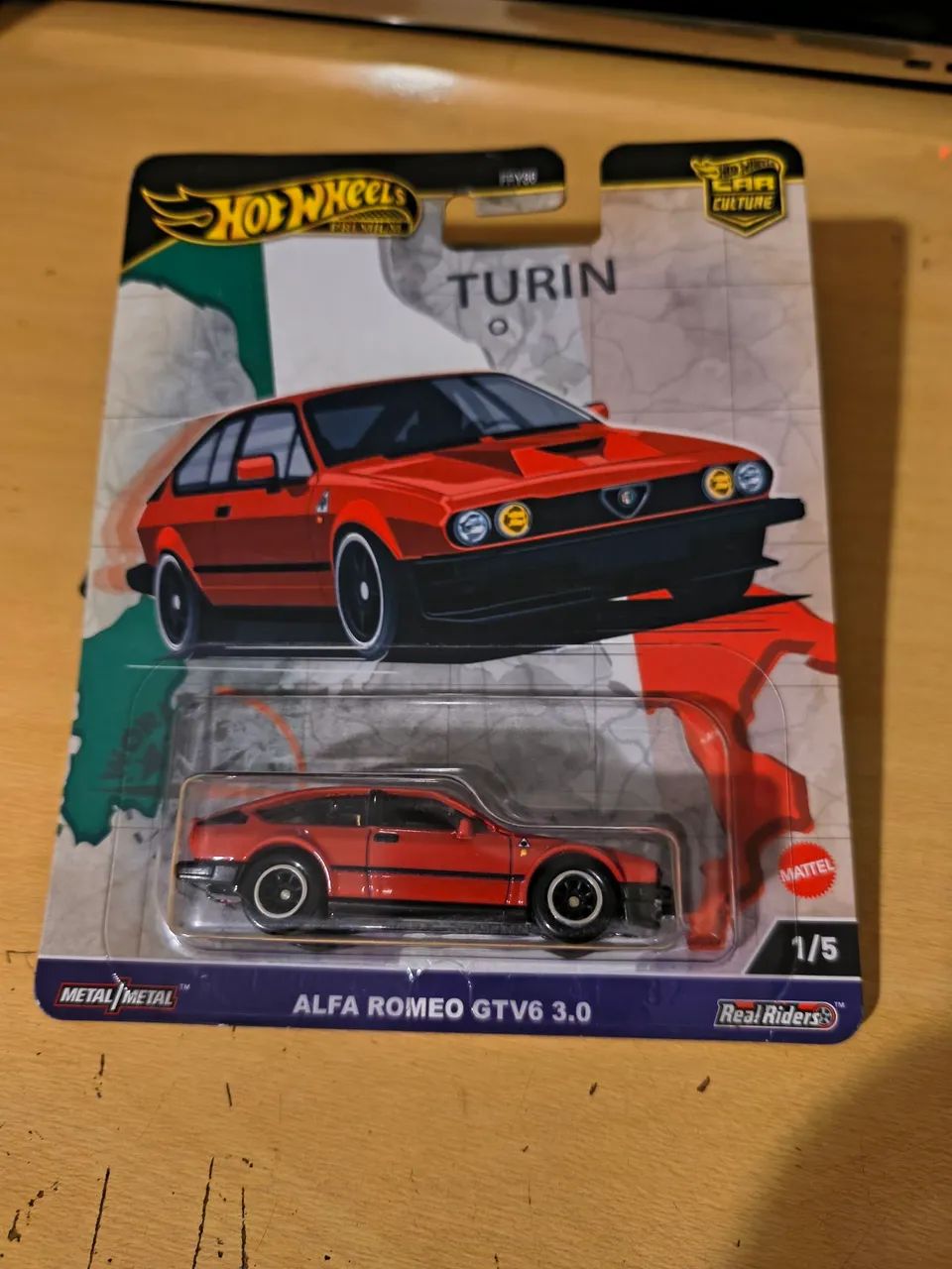 Hotwheels premium alfa romeo  - Foto 3