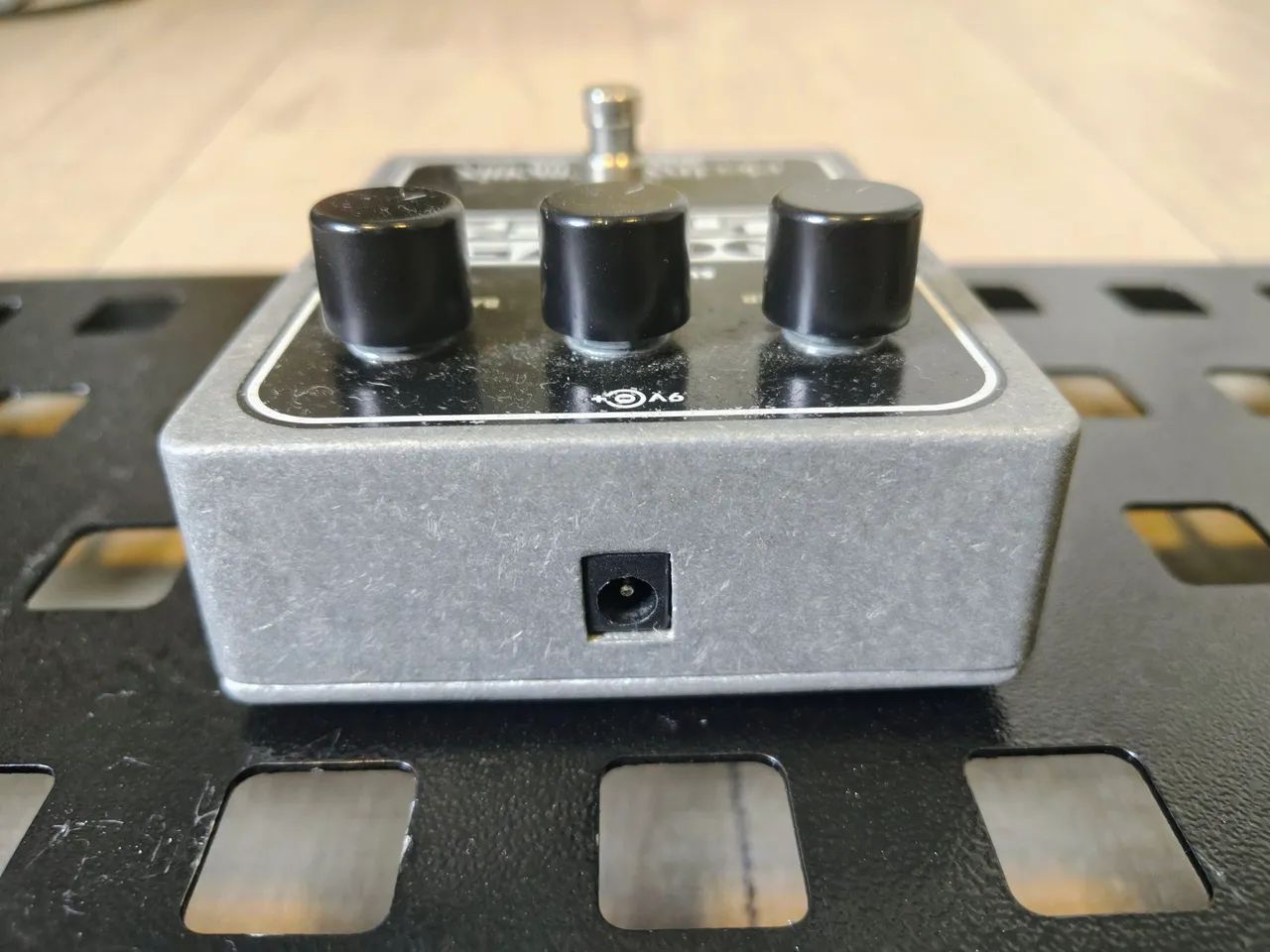 Pedal oitavador Electro Harmonix  - Foto 3