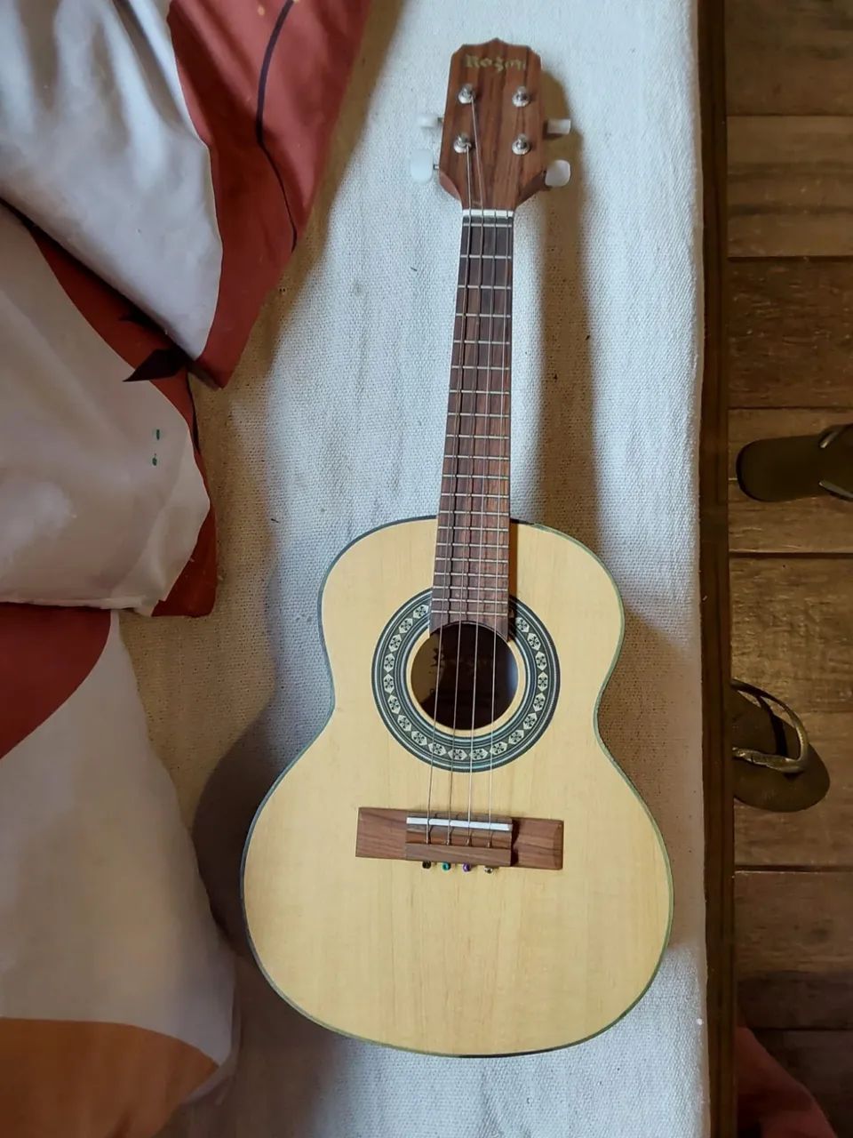 Cavaquinho Rozini elétrico 
