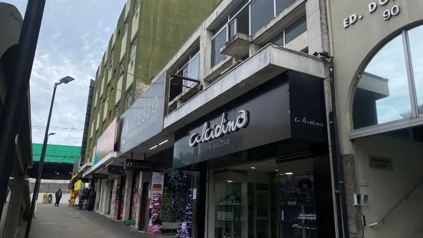 Lojas e Apartamento em Criciuma