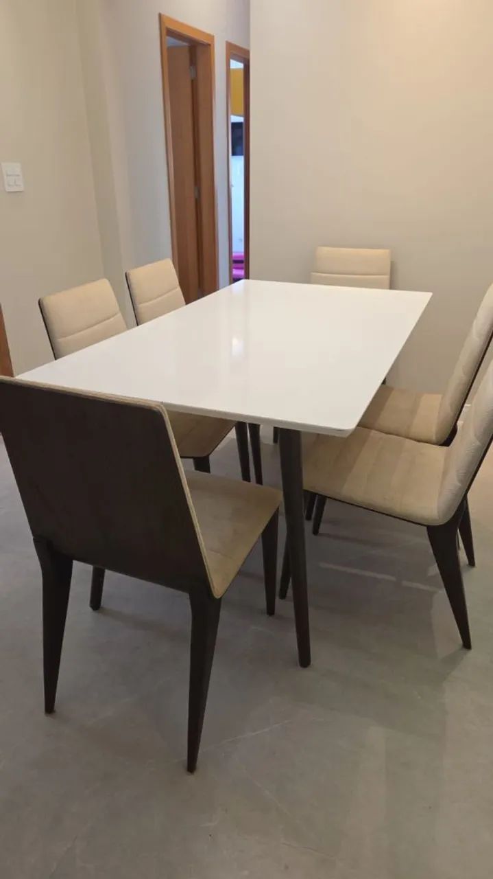 Mesa de jantar com 06 cadeiras - Foto 2