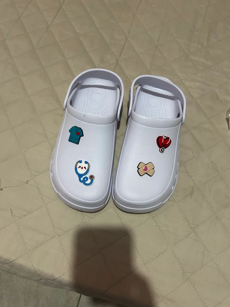 Crocks tamanho 38/39 - Foto 4