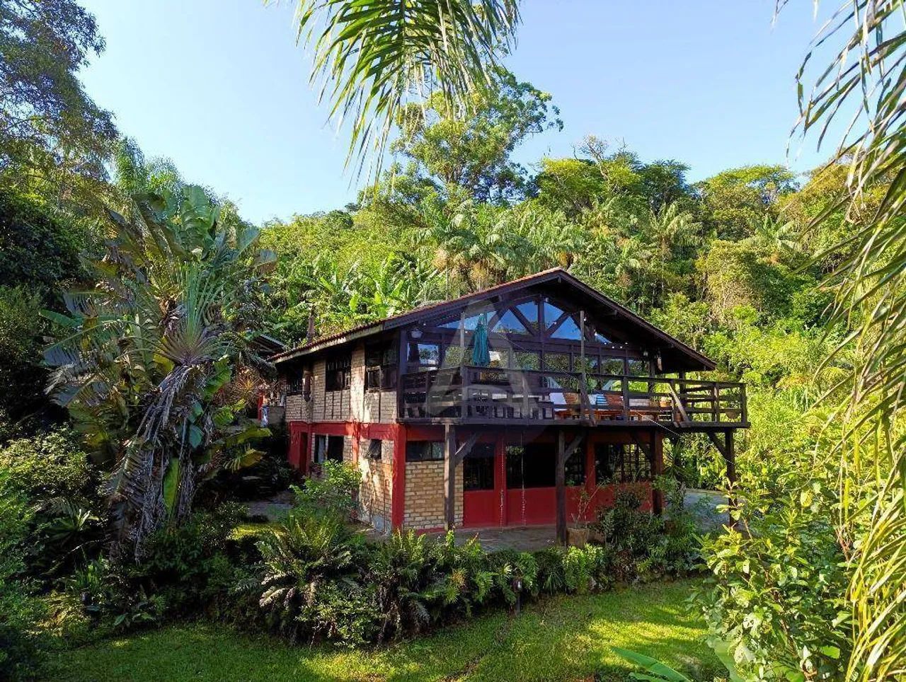 Duas casas únicas em meio à Natureza e com Vista para o Mar! - Foto 2