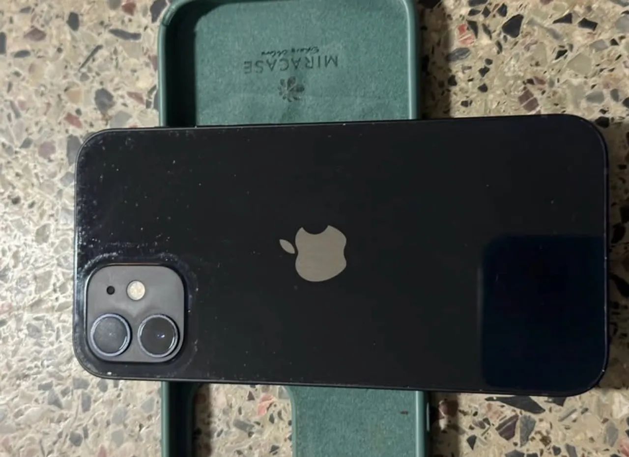 iPhone 12 - Foto 2