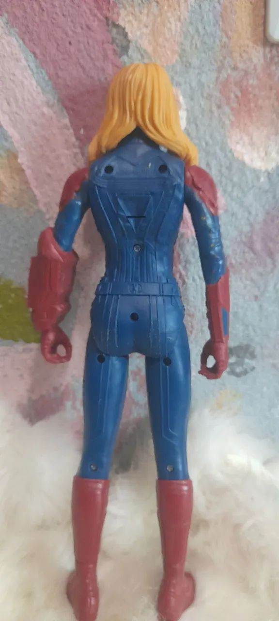 Boneco Capitã Marvel Vingadores  - Foto 3