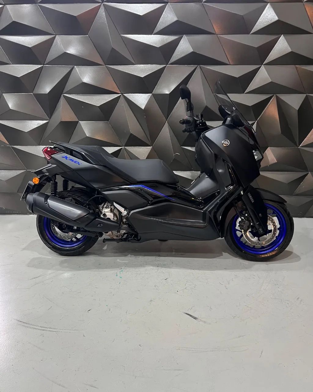 XMAX 300 CONNECTED  - Foto 4