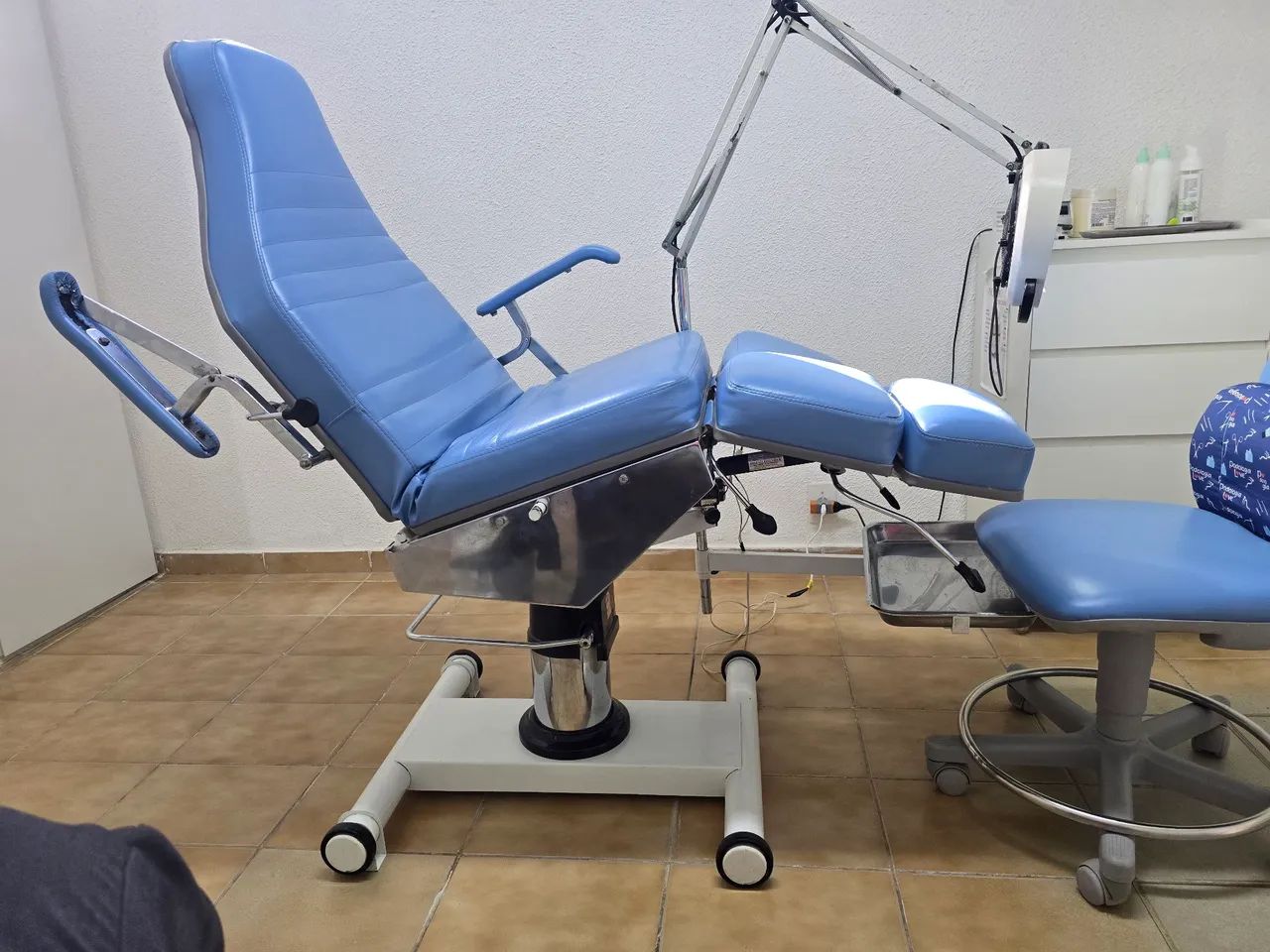Cadeira de podologia  - Foto 3
