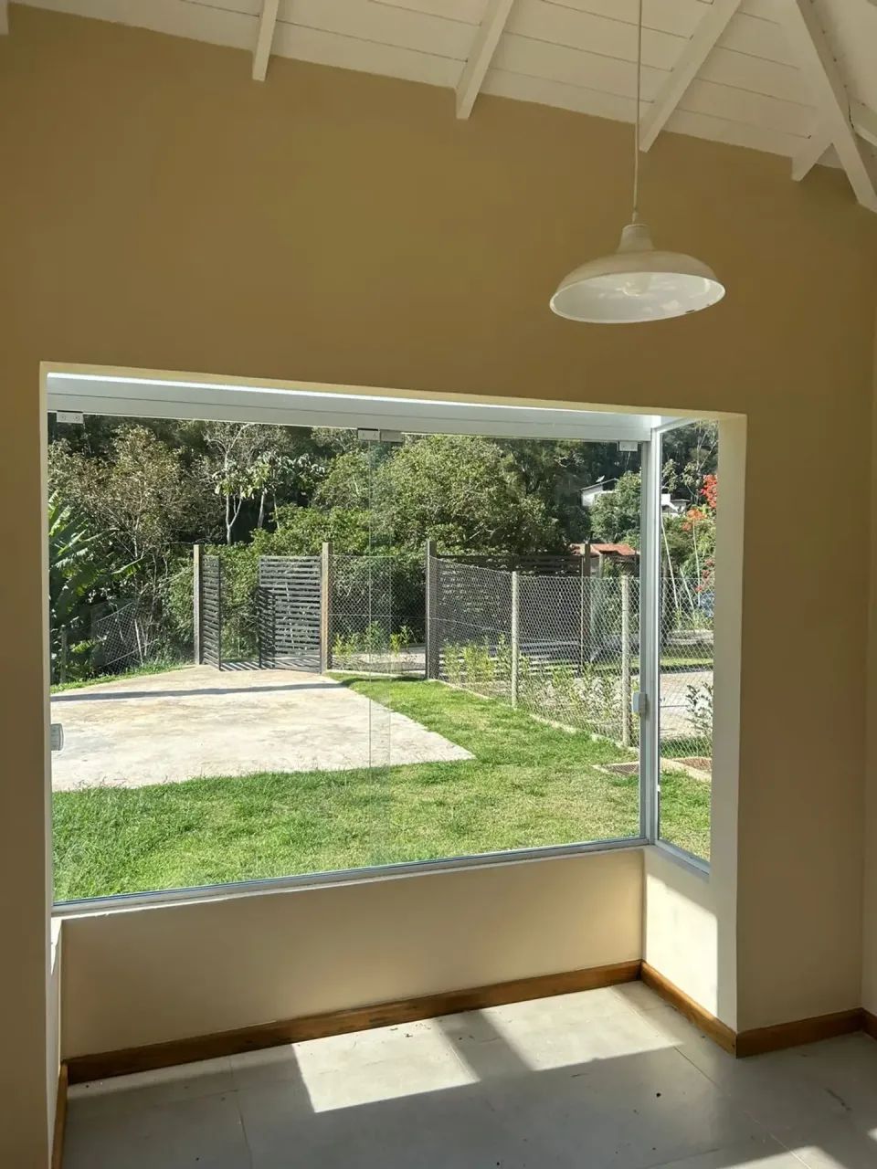 Casa nova com 3 quartos, sendo 1 suíte! Excelente localização! - Foto 4