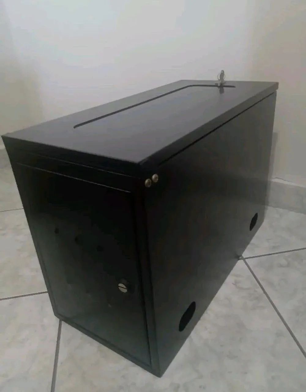 Mini rack com visor de acrílico 