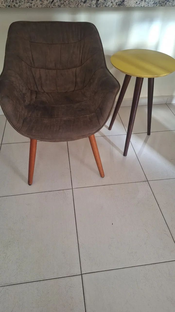 Poltrona marrom - Foto 2