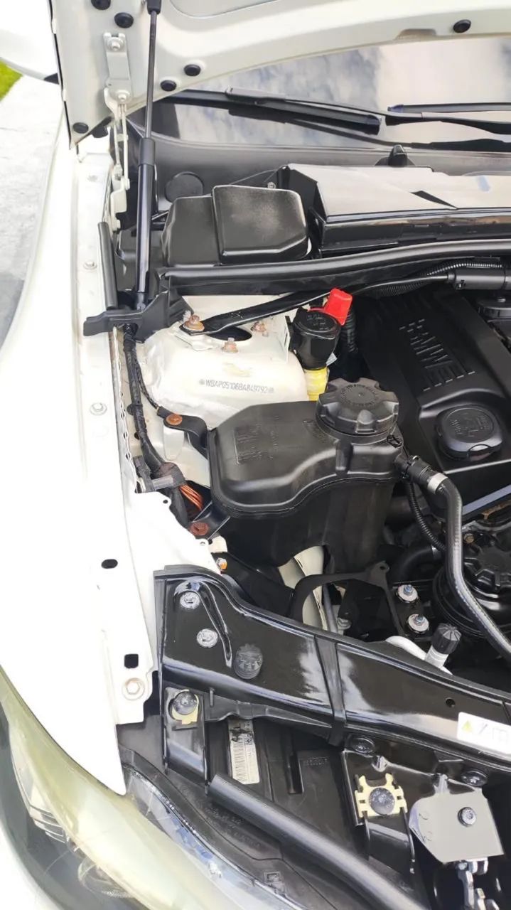BMW 320I A 2011 - Foto 3