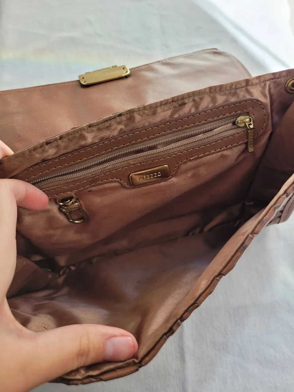bolsa clutch arezzo marrom - Foto 5