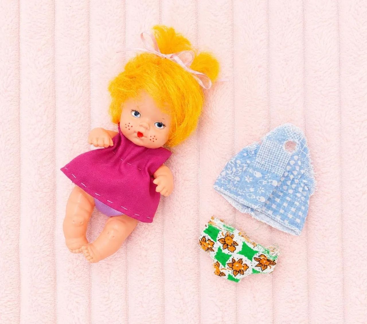 Boneca mini Doll 