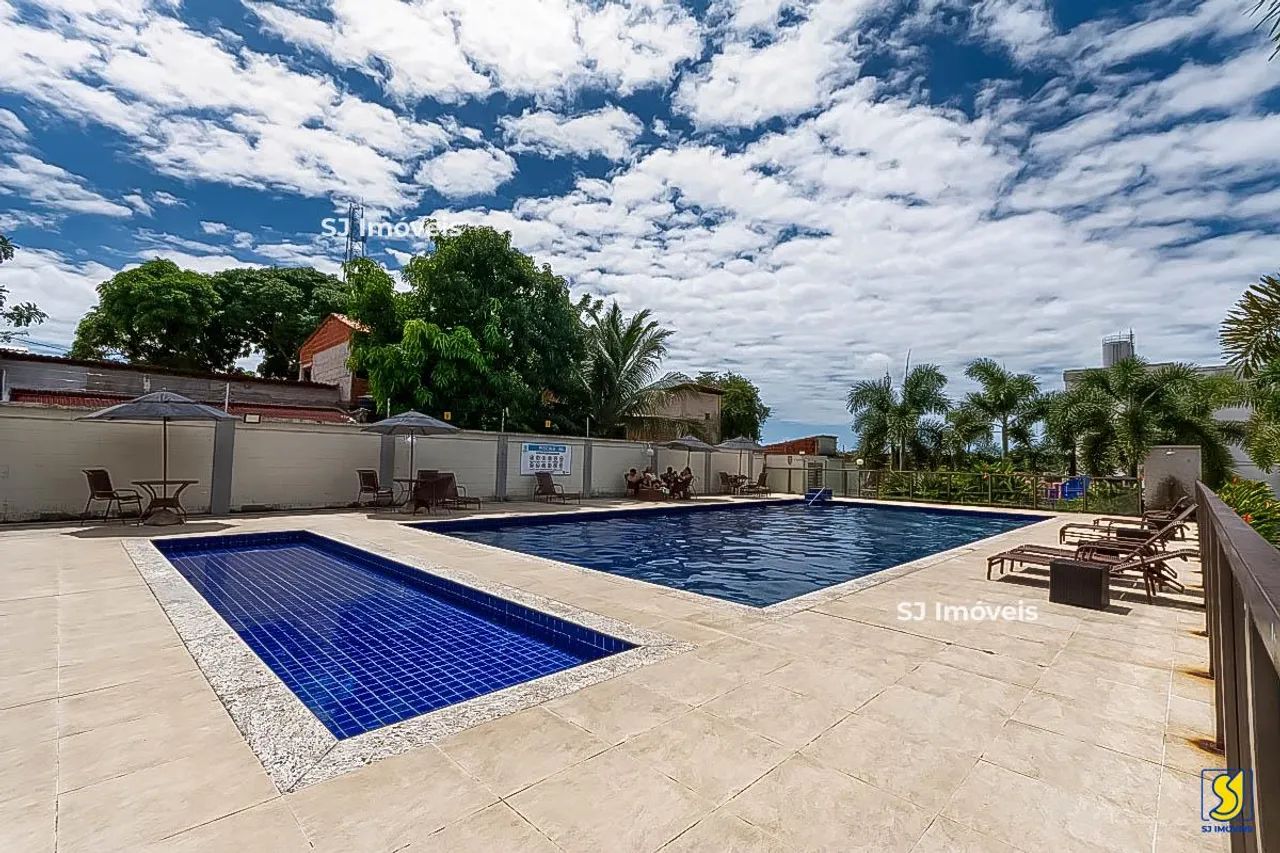 Apartamento com 2 quartos e área de lazer completa em Messejana