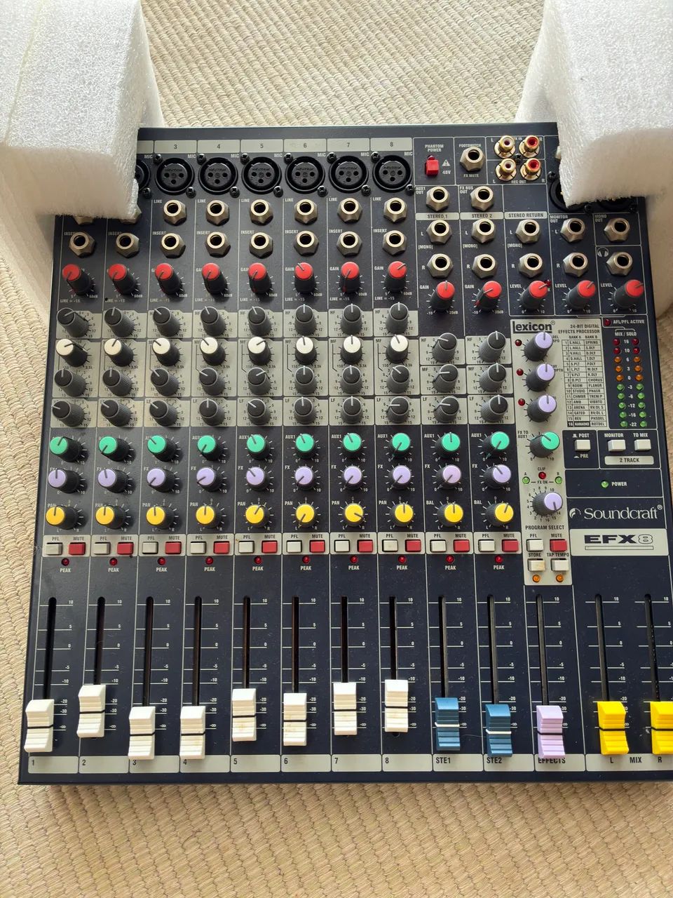 Equipamento de som pra banda