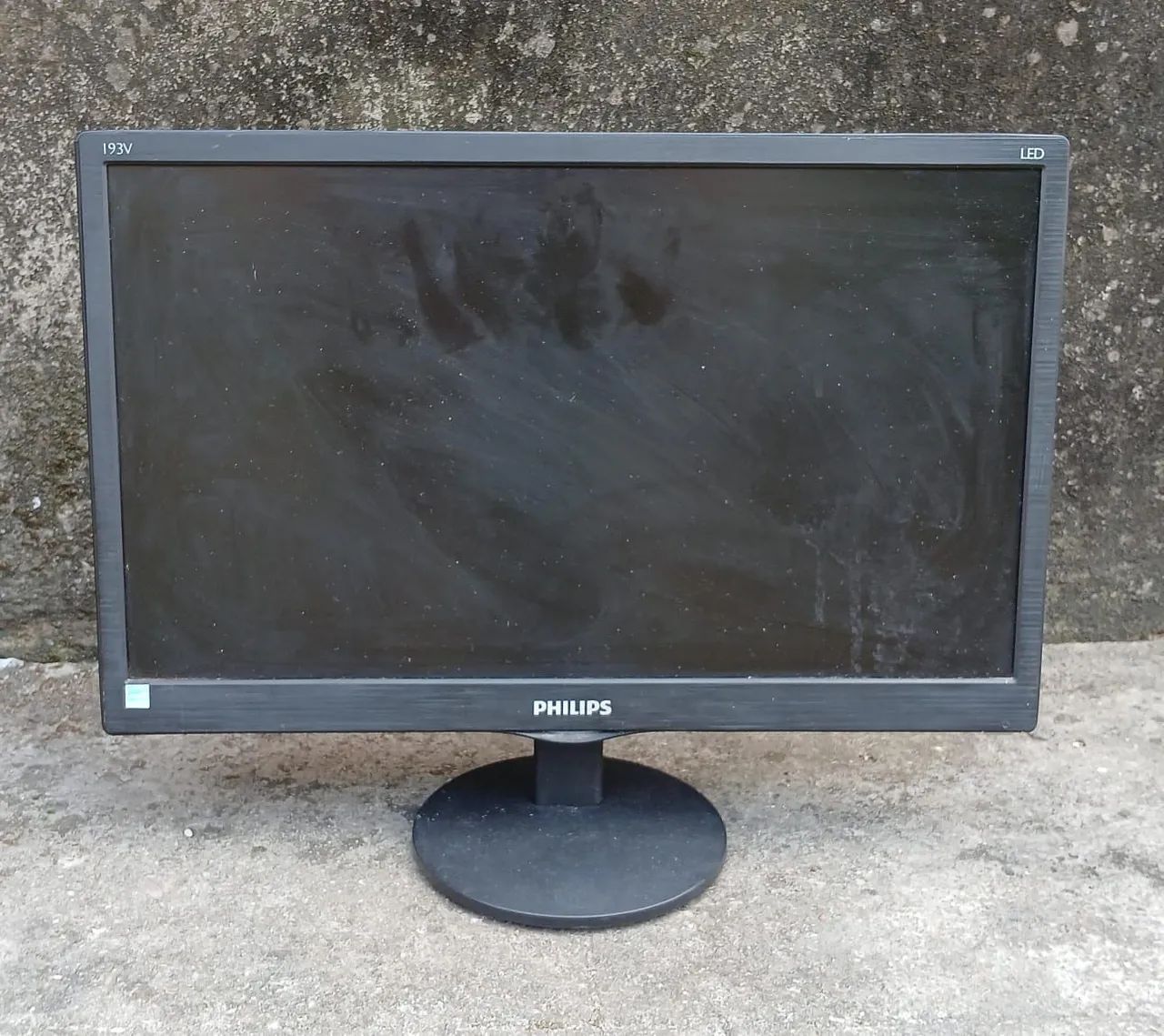 MONITORES 19/15.6 POLEGADAS VGA/HDMI  - Foto 2