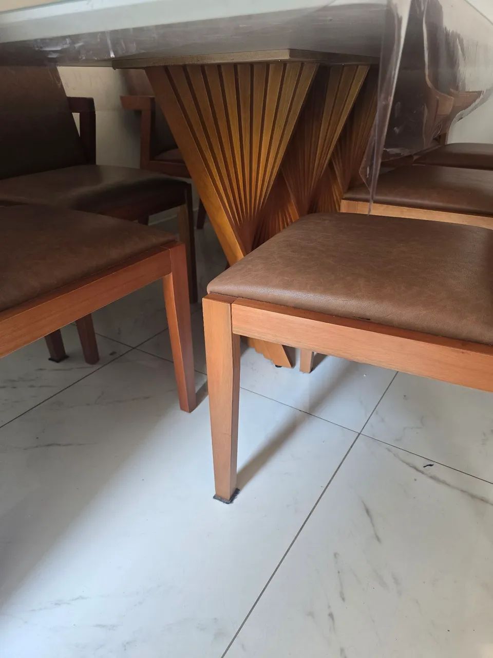 Mesa de Alto Padrão Nova em Madeira Nobre - Foto 4