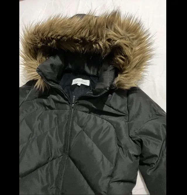 jaqueta puffer calvin klein preta - Foto 2