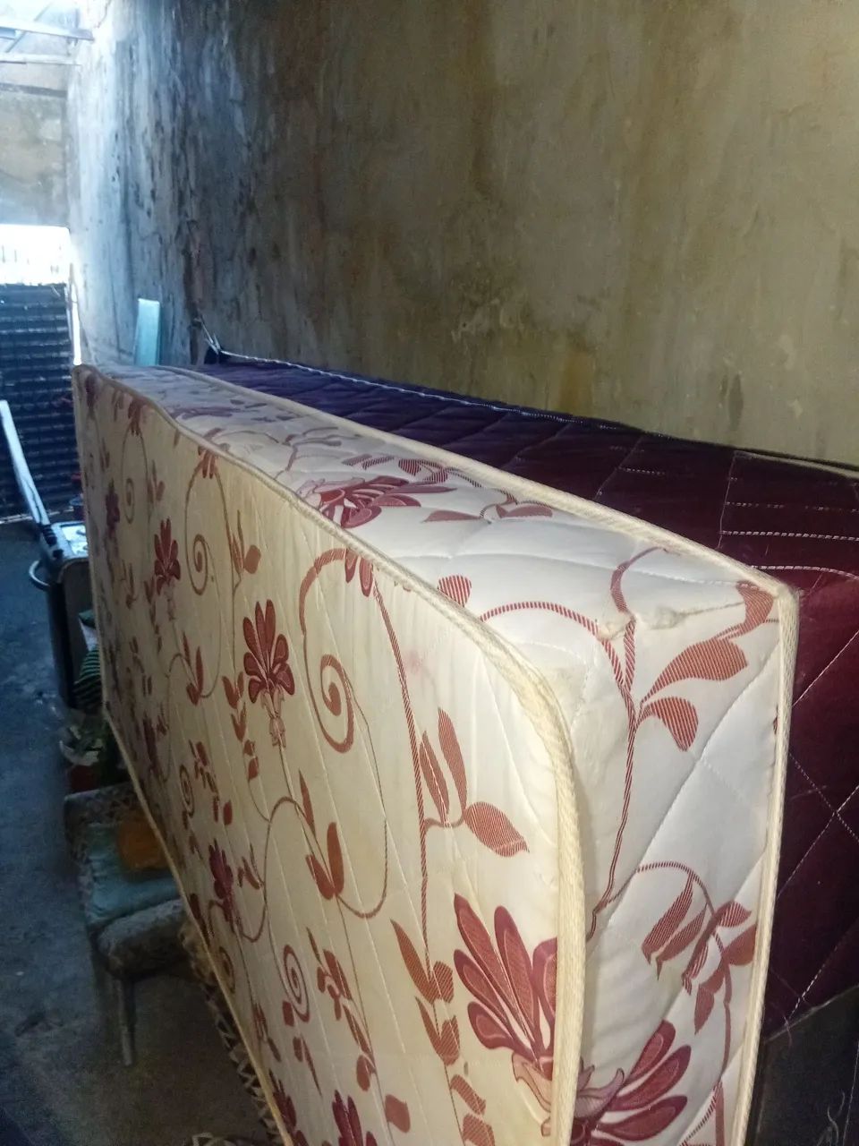 Vendo cama solteiro seminova  box top *  - Foto 2