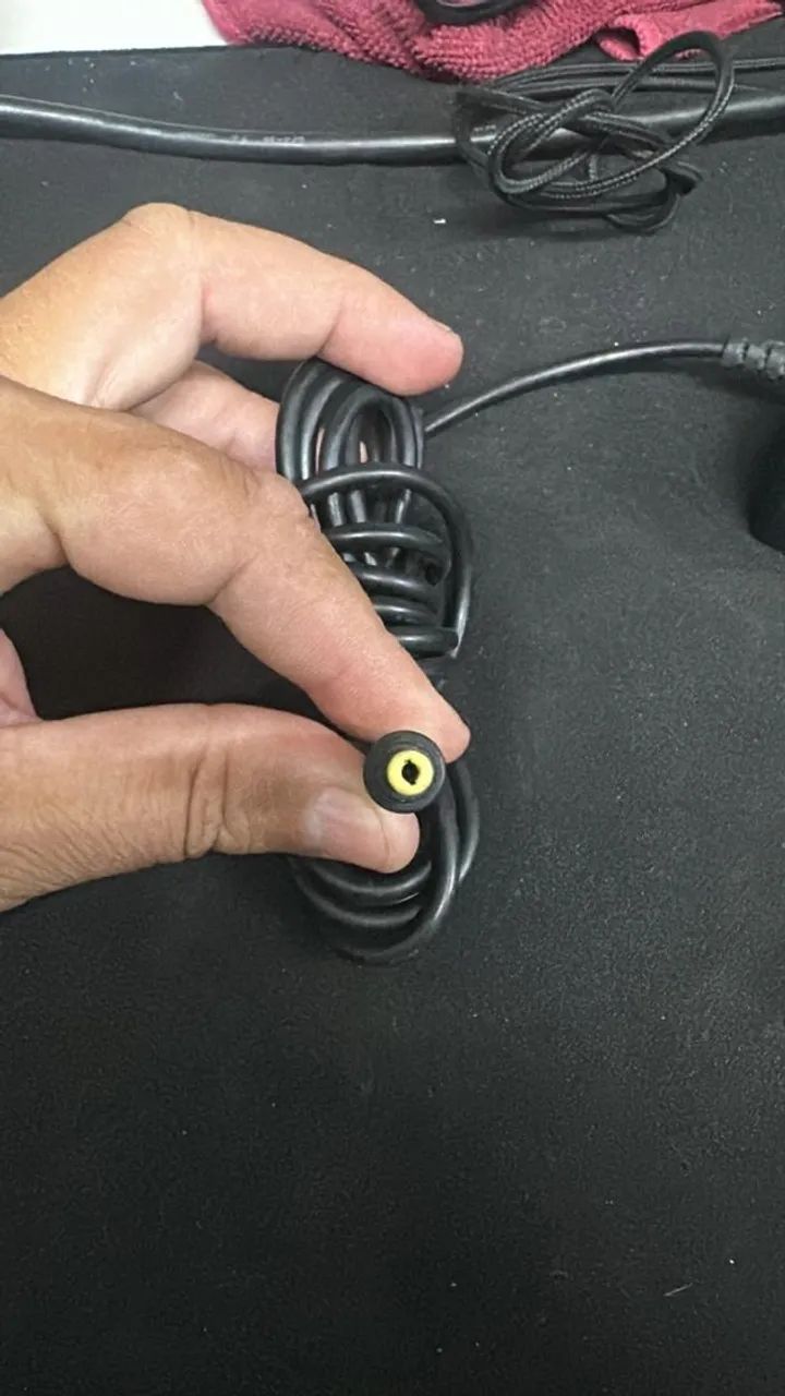 FONTE HP 18,5V BICO FINO - Foto 3