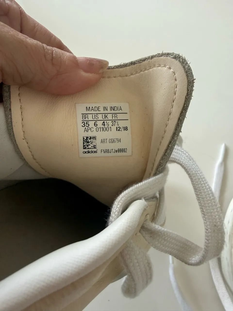 Tênis Adidas - Foto 4