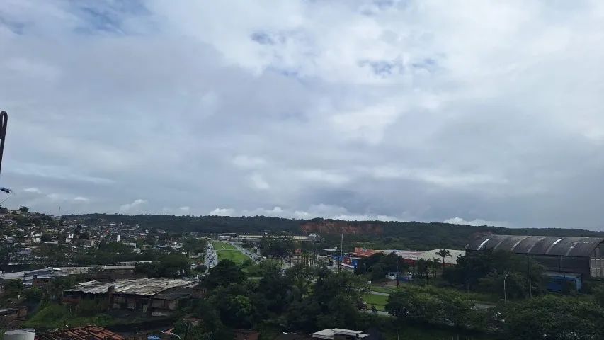 Vende-se casa no alto da telha  preço negociável 