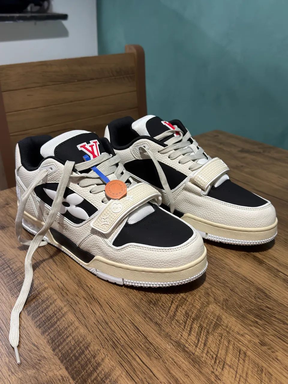 Tênis louis Vuitton  clone TAM 41 - Foto 2