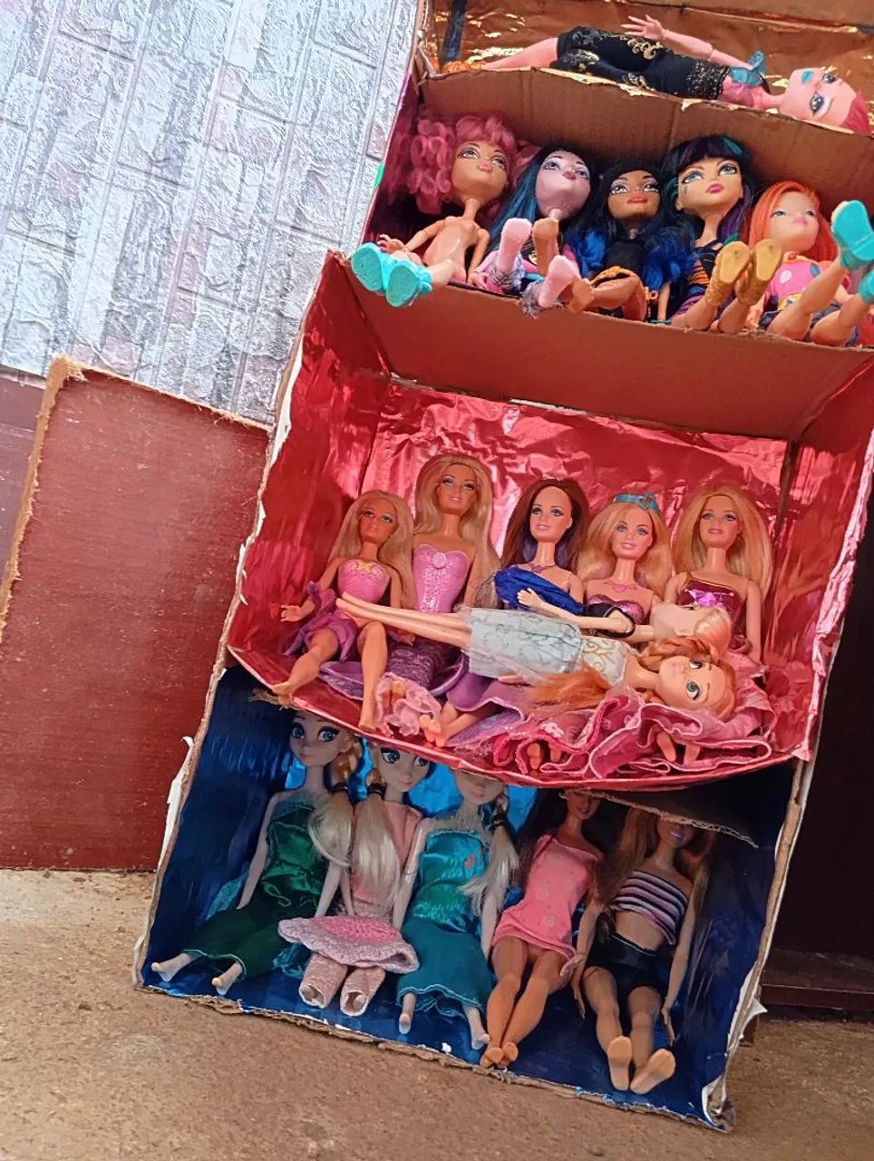 Troco Barbies,por monster high  - Foto 4