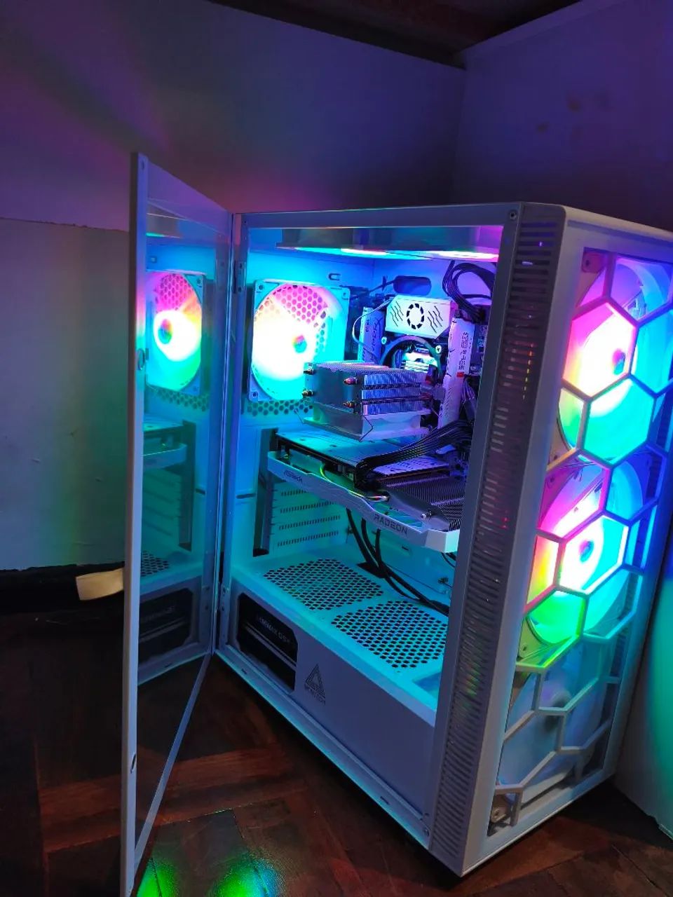 Pc  SSD 1tb + rx6600 + xeon 2680 v4.  DESCONTO NO PIX!!