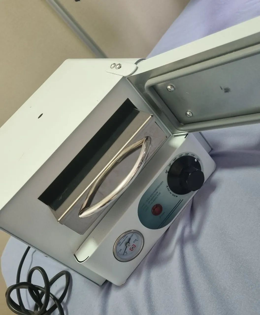  estufa esterilizadora da marca Hot Kiln, 1,9 litros. - Foto 2