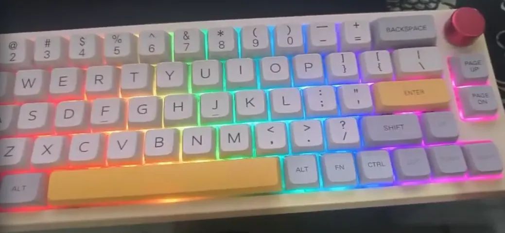 TECLADO MECÂNICO PREMIUM EPOMAKER TH66 (LAYOUT 65%) bluetooth. - Foto 2