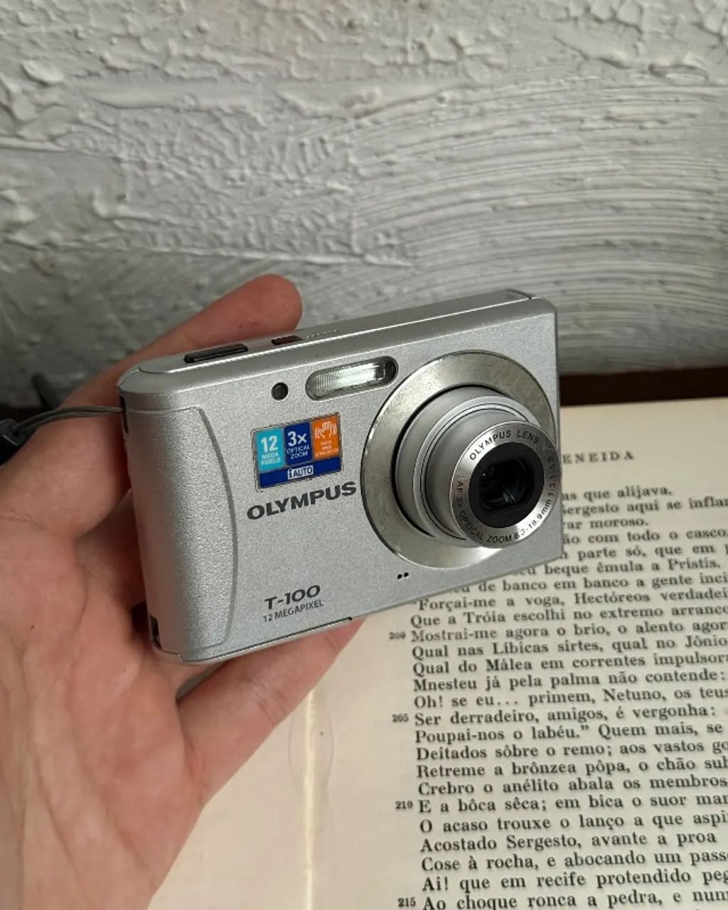 câmera digital olympus t100 prata - Foto 4