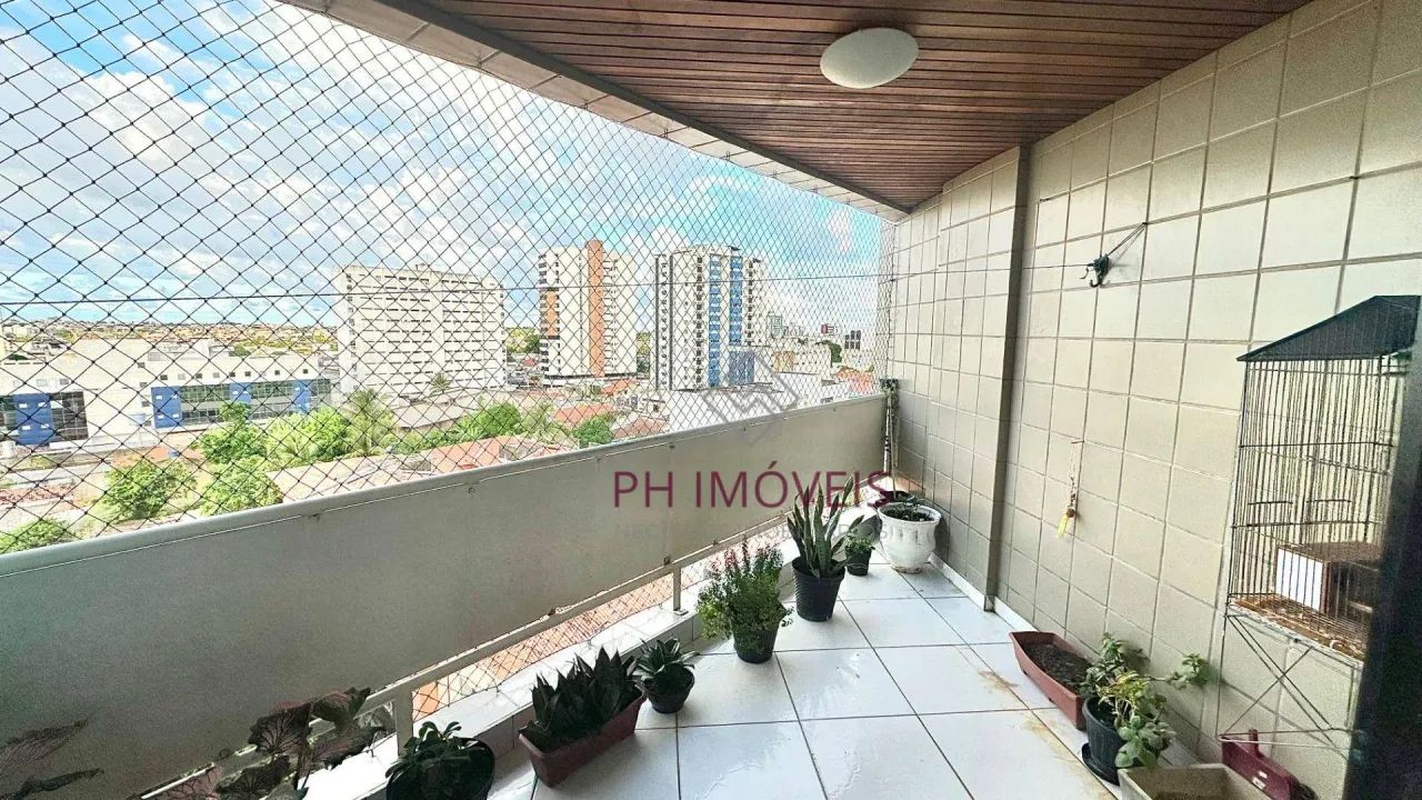 Apartamento com 3 dormitórios sendo 1 suíte + DCE no Bairro do Farol - 126m² - Foto 3