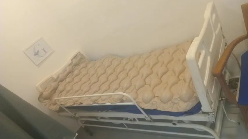 Cama hospitalar - Foto 2